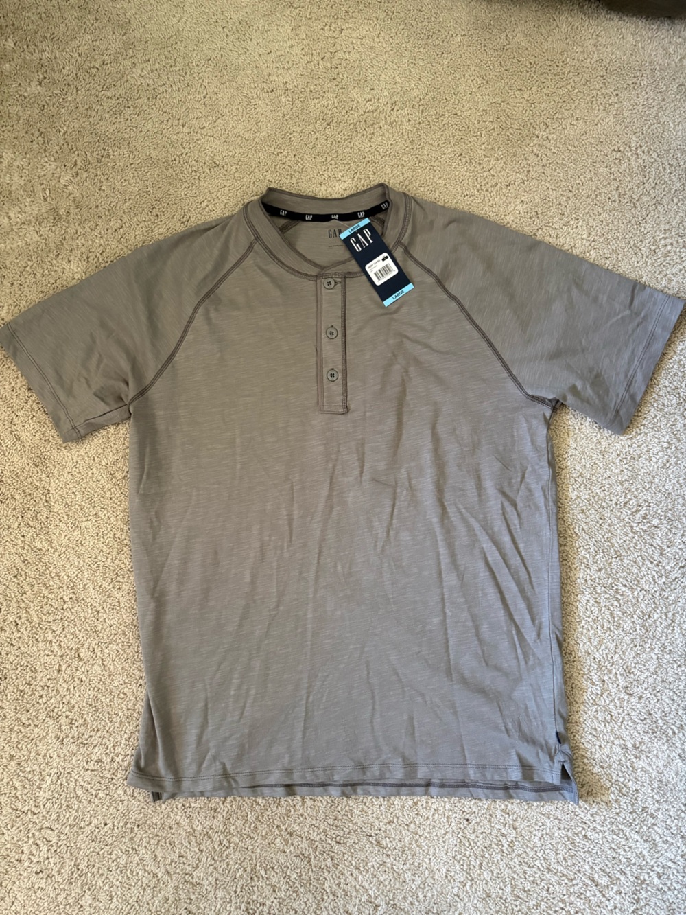 GAP Men's Short Sleeve Henley